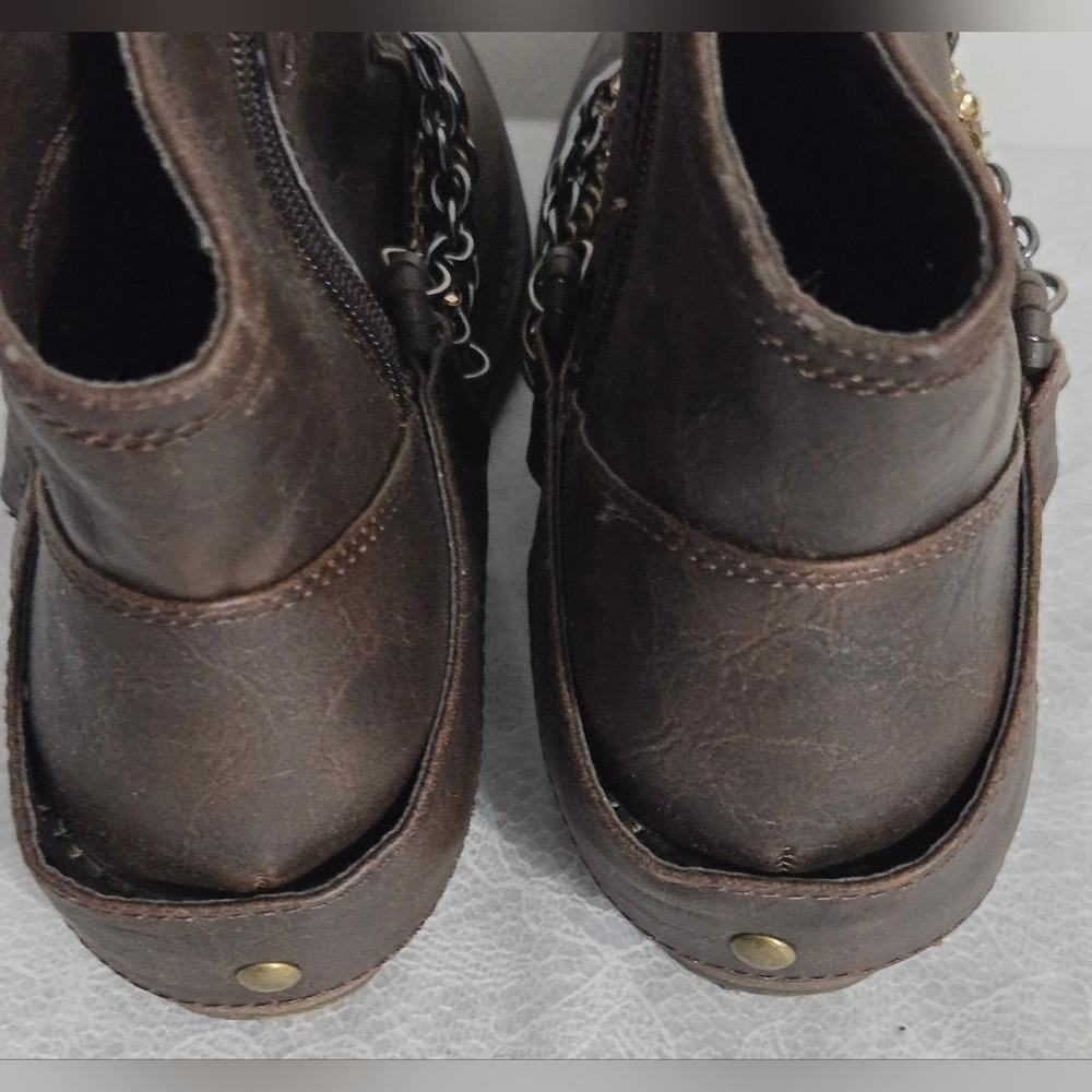 Candie's Girl 3 Brown Combat Moto Ankle Boots Chains Zipper - Picture 4 of 11